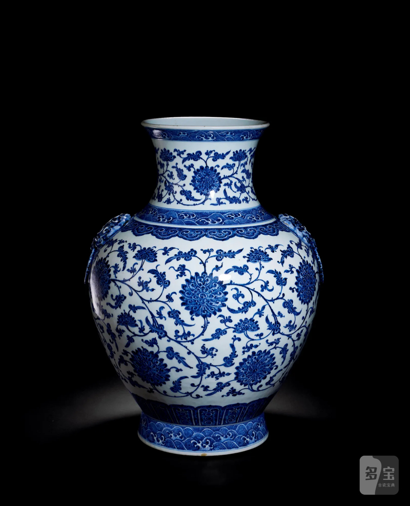 清乾隆 青花缠枝莲纹双铺首大尊